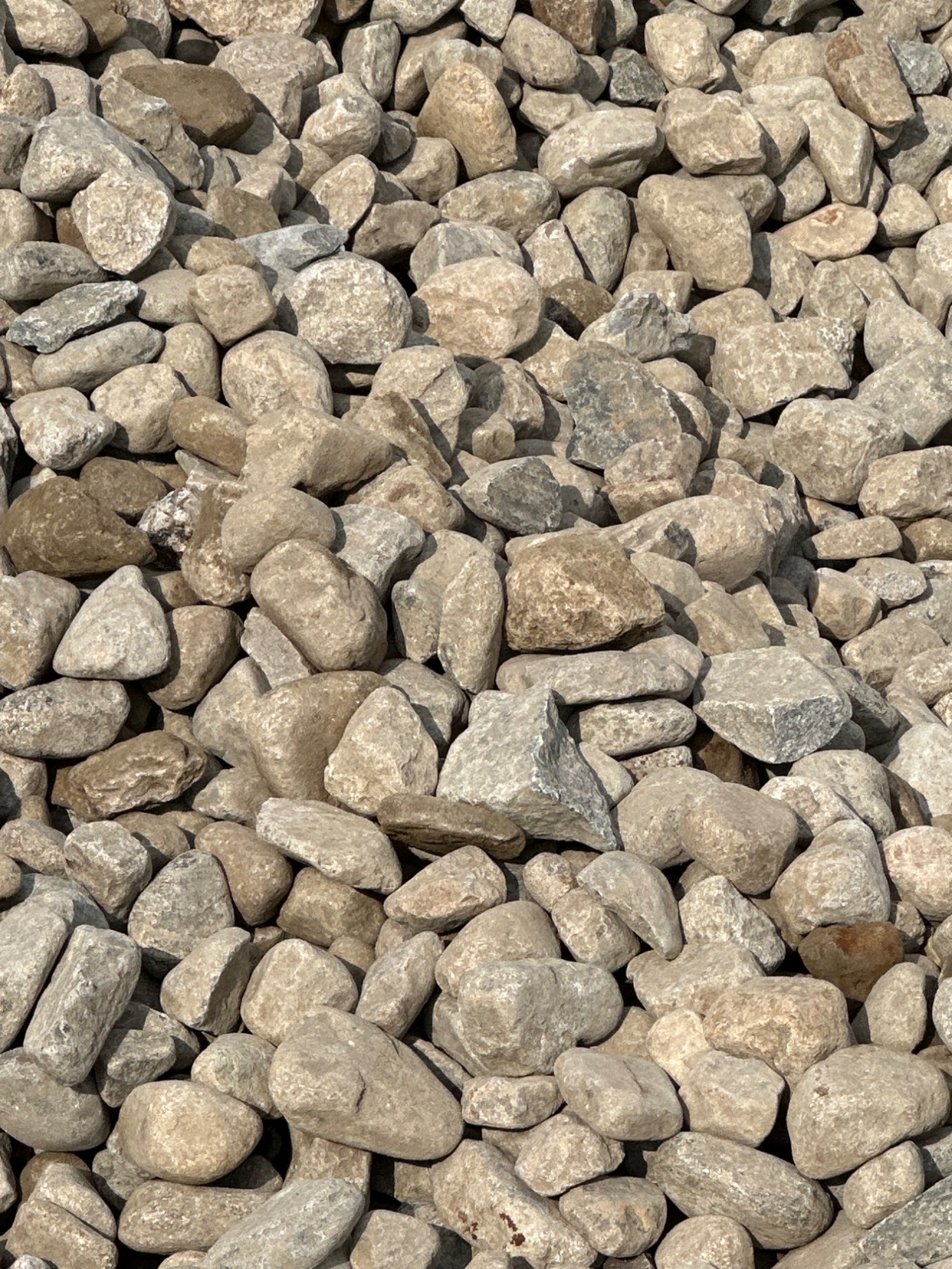 Mixed aggregate close up